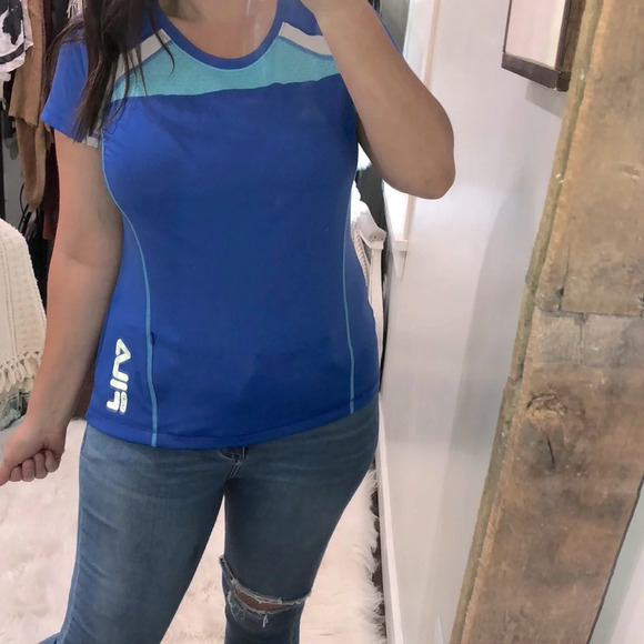 Fila sport size large athletic top - Picture 1 of 6